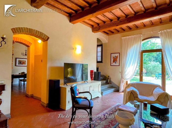 Image No.14-3 Bed House for sale