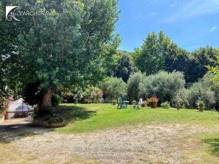 Image No.18-3 Bed House for sale