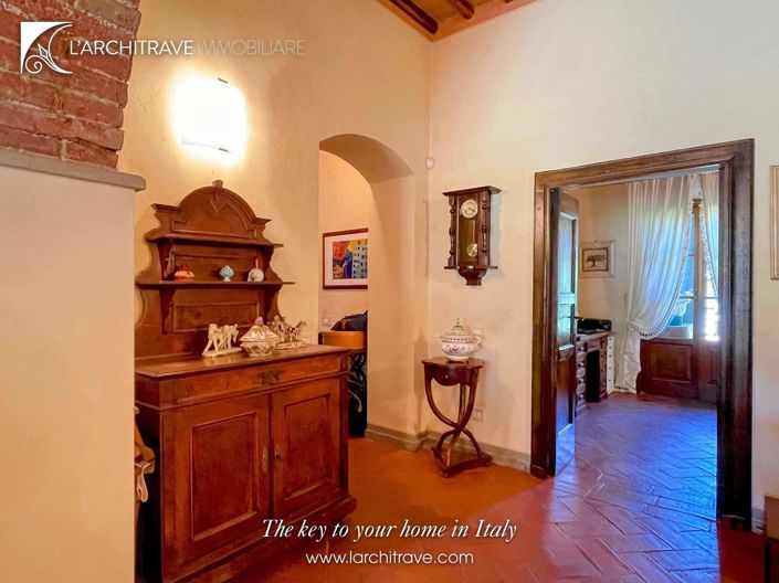 Image No.19-3 Bed House for sale