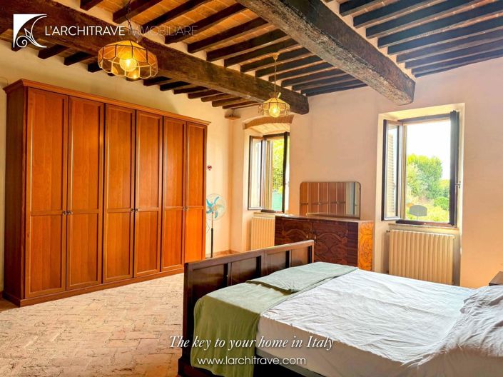 Image No.14-2 Bed House for sale