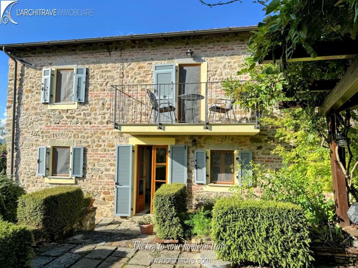 Image No.1-Maison de 2 chambres à vendre à Fivizzano