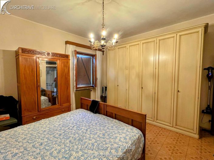 Image No.8-2 Bed Villa for sale