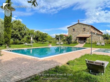 5 Bed House for sale