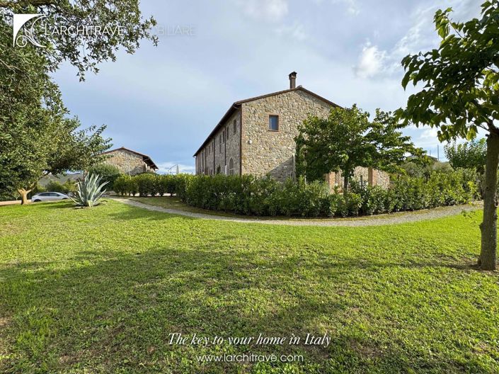 Image No.10-5 Bed House for sale