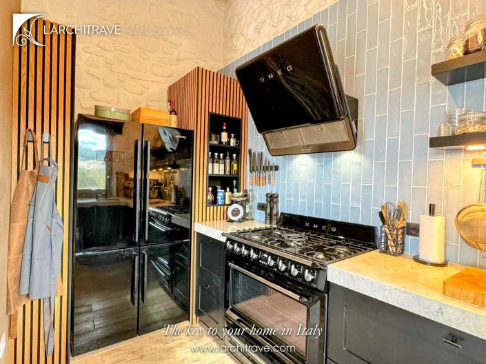 Image No.15-5 Bed House for sale