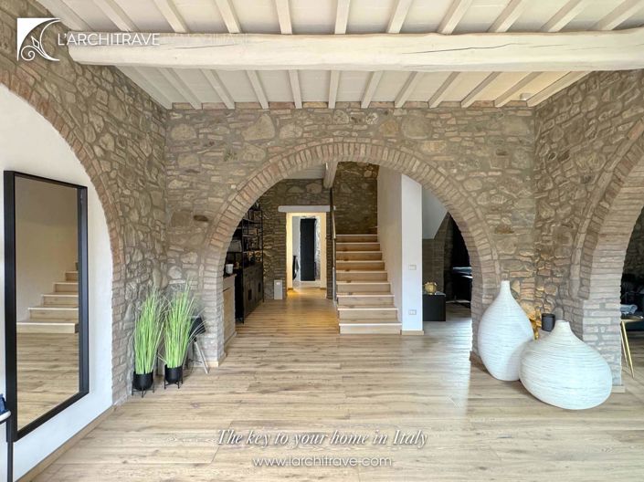 Image No.22-5 Bed House for sale