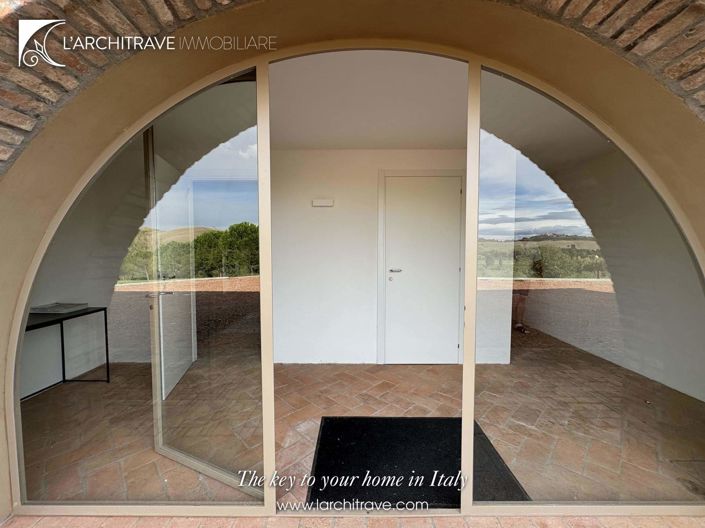 Image No.23-5 Bed House for sale