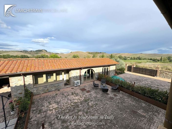 Image No.42-5 Bed House for sale