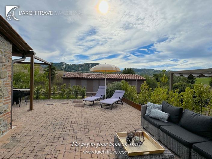 Image No.43-5 Bed House for sale