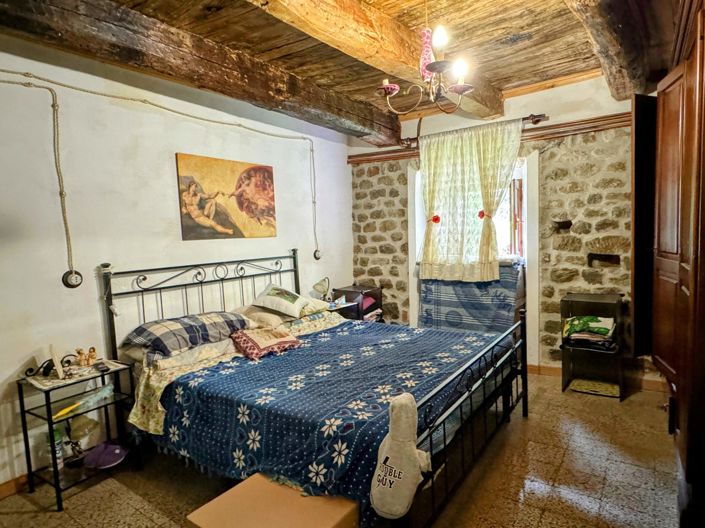 Image No.3-3 Bed House for sale