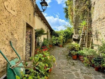 4ecc6240-3270-23e6-b75f-13885573a2fb