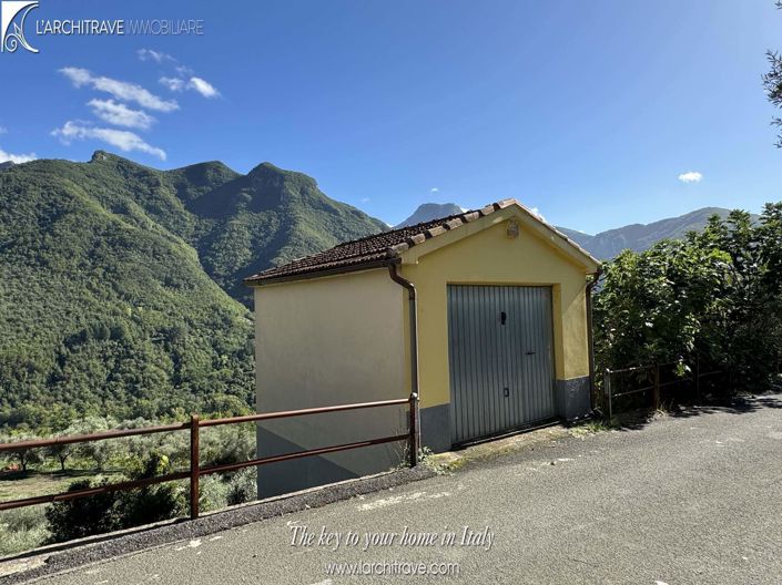 Image No.20-3 Bed House for sale