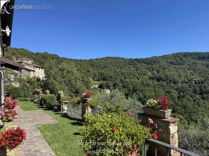 Image No.3-3 Bed Villa for sale