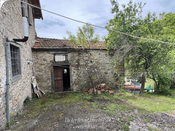 Image No.17-3 Bed House for sale