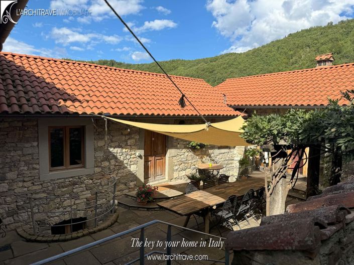 Image No.2-7 Bed Villa for sale