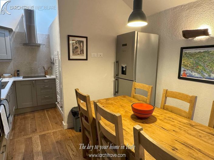 Image No.7-7 Bed Villa for sale