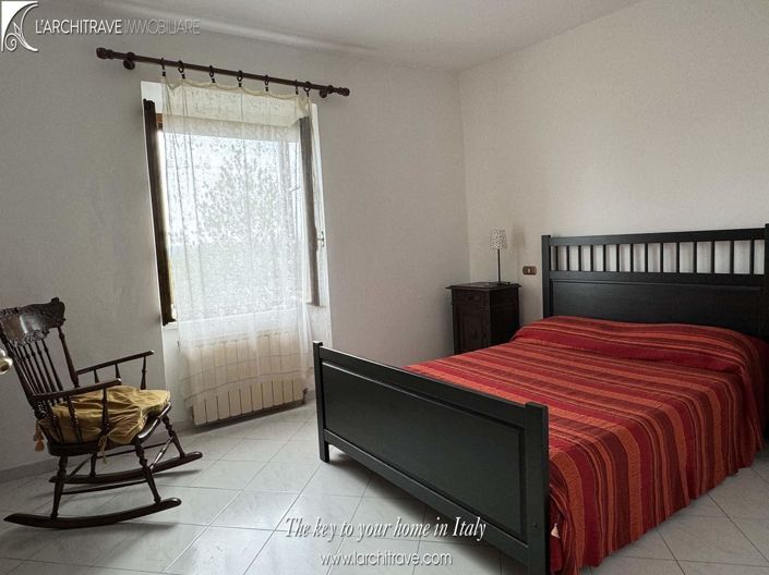 Image No.10-4 Bed Villa for sale