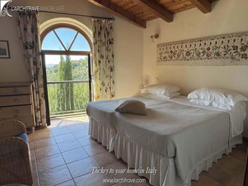 ad394639-50e7-5725-a275-3a3e21179d7f