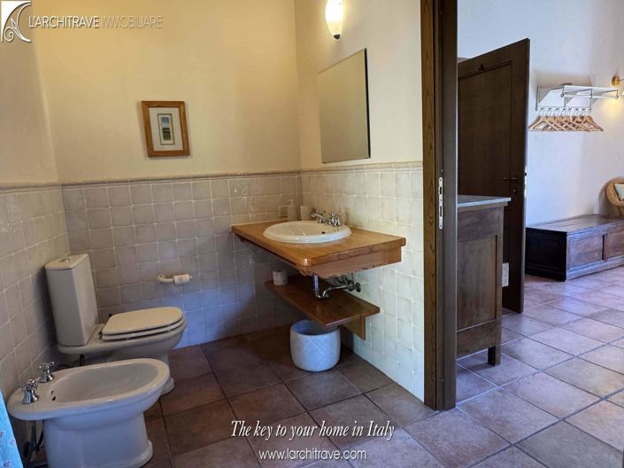 Image No.16-6 Bed Villa for sale