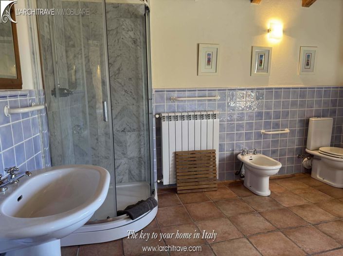 Image No.18-6 Bed Villa for sale