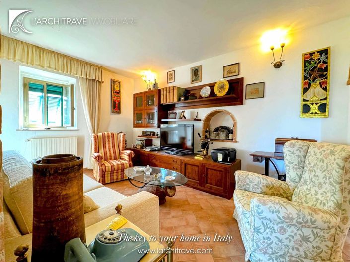 Image No.9-Maison de 2 chambres à vendre à Pomarance