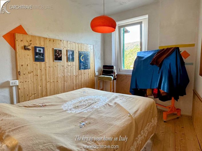 Image No.9-1 Bed House for sale