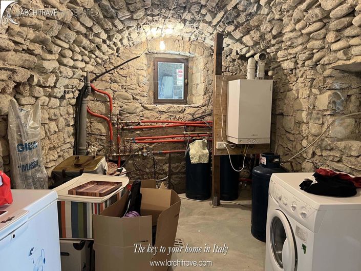 Image No.18-1 Bed House for sale