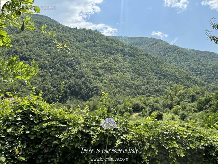 Image No.18-2 Bed House for sale