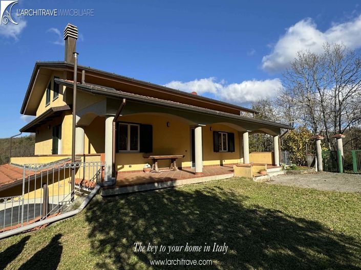 Image No.1-Villa de 5 chambres à vendre à Aulla