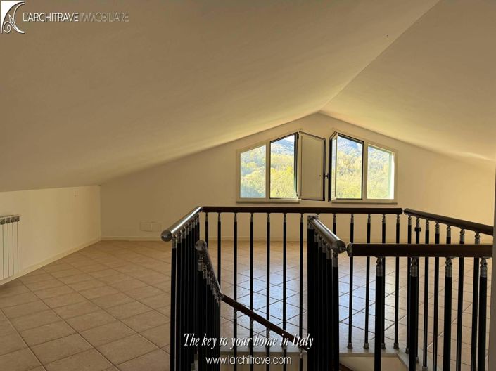 Image No.11-5 Bed Villa for sale