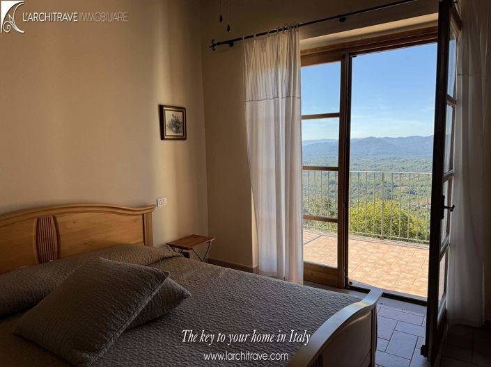 Image No.12-3 Bed Villa for sale