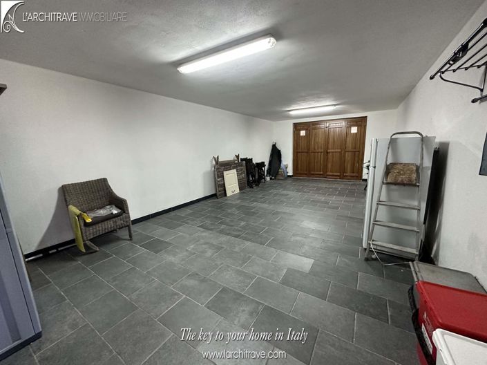 Image No.21-3 Bed Villa for sale