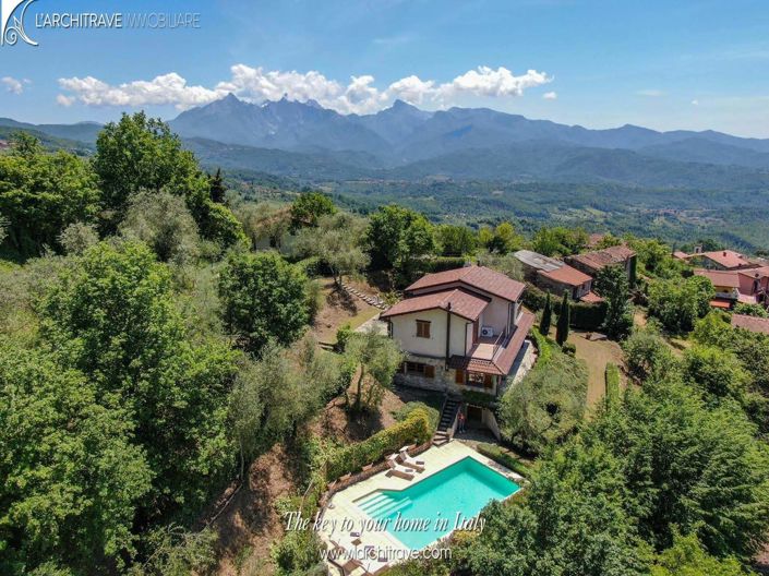 Image No.5-3 Bed Villa for sale