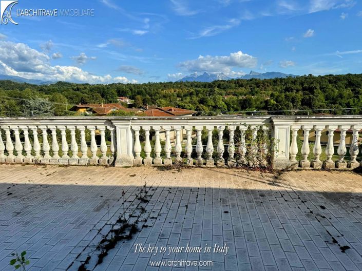 Image No.2-3 Bed Villa for sale