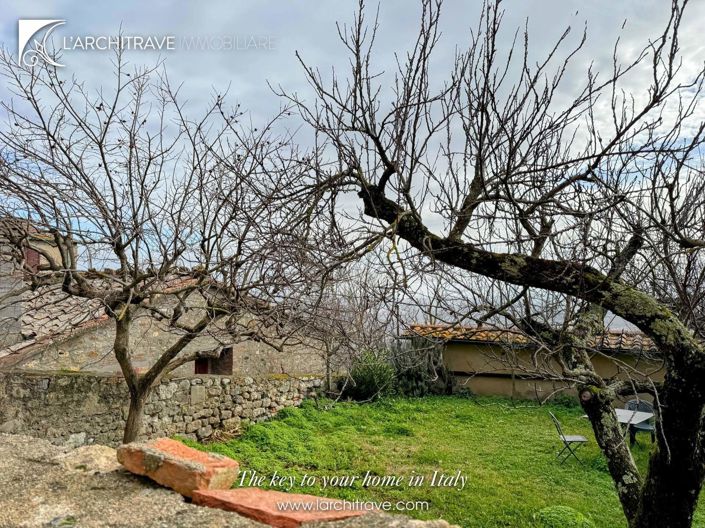 Image No.17-2 Bed House for sale