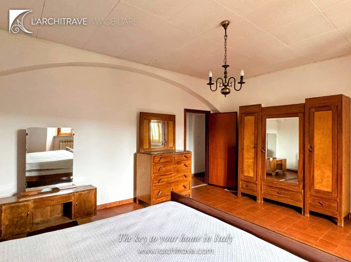 Image No.29-7 Bed House for sale