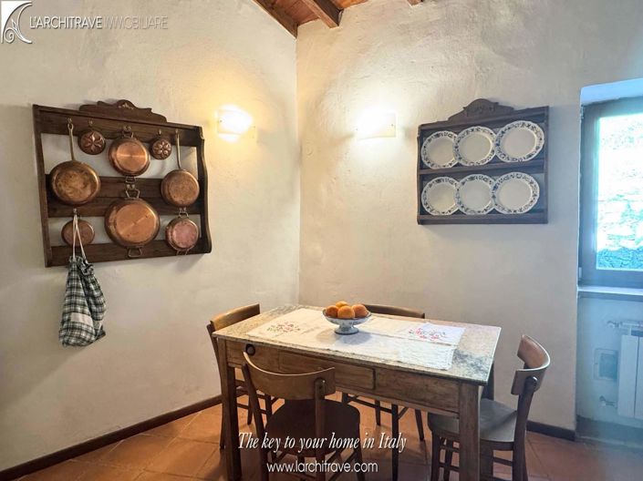 Image No.8-2 Bed House for sale