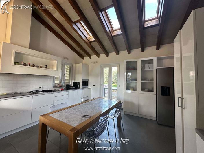 Image No.9-1 Bed Villa for sale