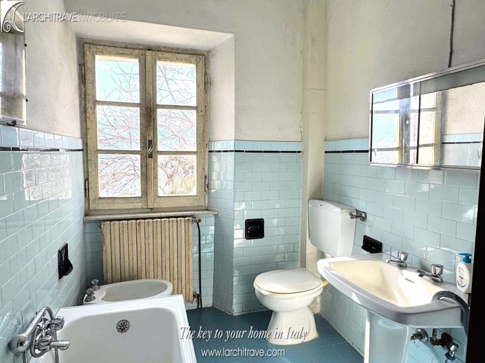 Image No.12-4 Bed House for sale