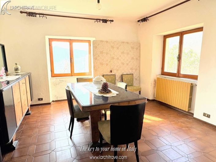 Image No.4-4 Bed House for sale