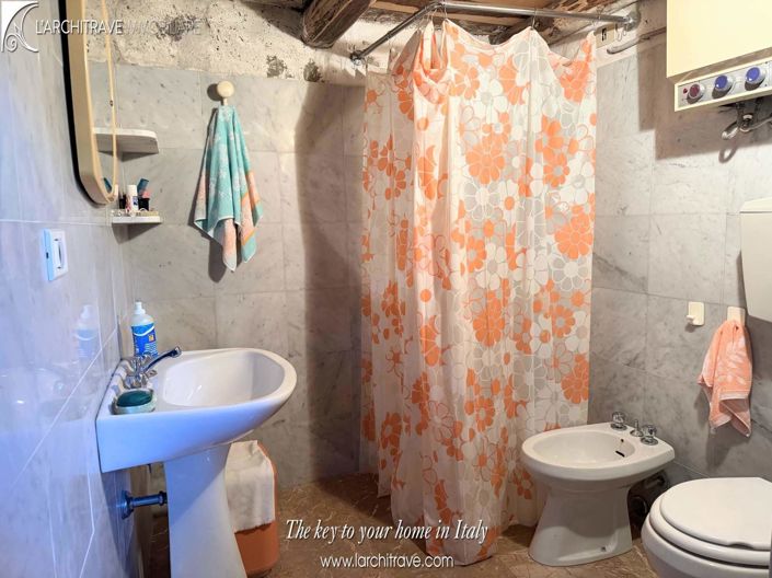 Image No.10-Maison de 2 chambres à vendre à Comano