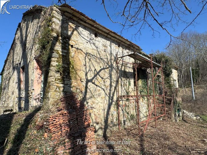 Image No.2-Maison de 3 chambres à vendre à Bagnone