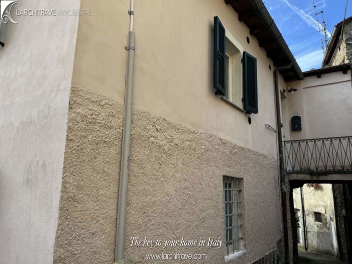 Image No.11-2 Bed House for sale