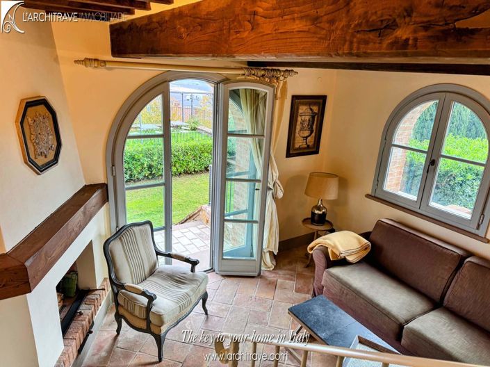 Image No.11-2 Bed House for sale