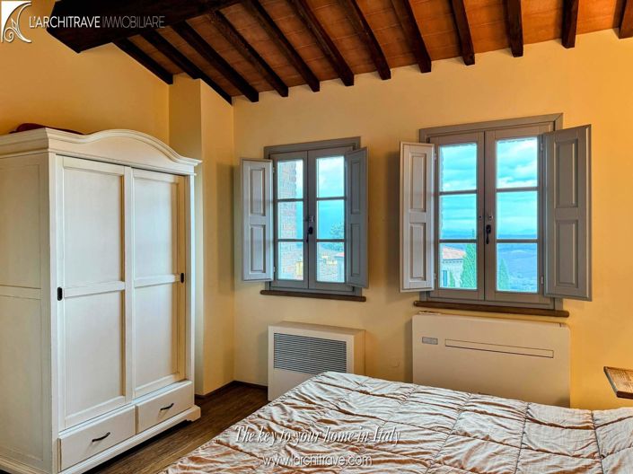 Image No.15-2 Bed House for sale