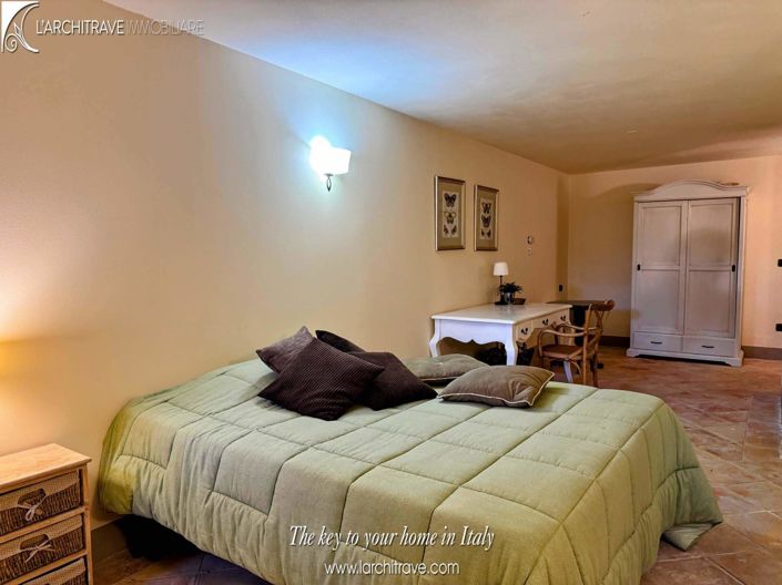 Image No.37-2 Bed House for sale