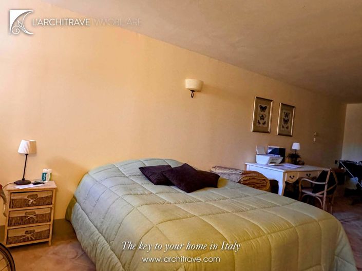 Image No.38-2 Bed House for sale