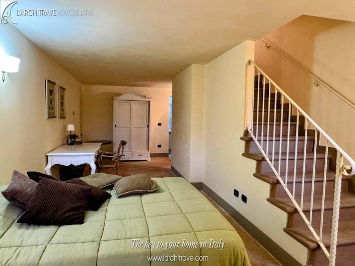 Image No.40-2 Bed House for sale