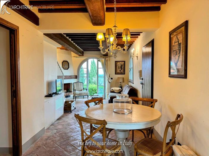 Image No.8-2 Bed House for sale