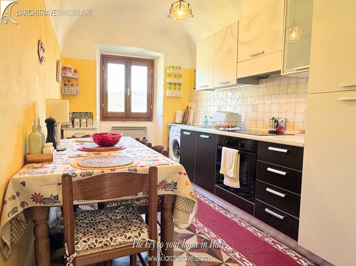 Image No.10-1 Bed House for sale